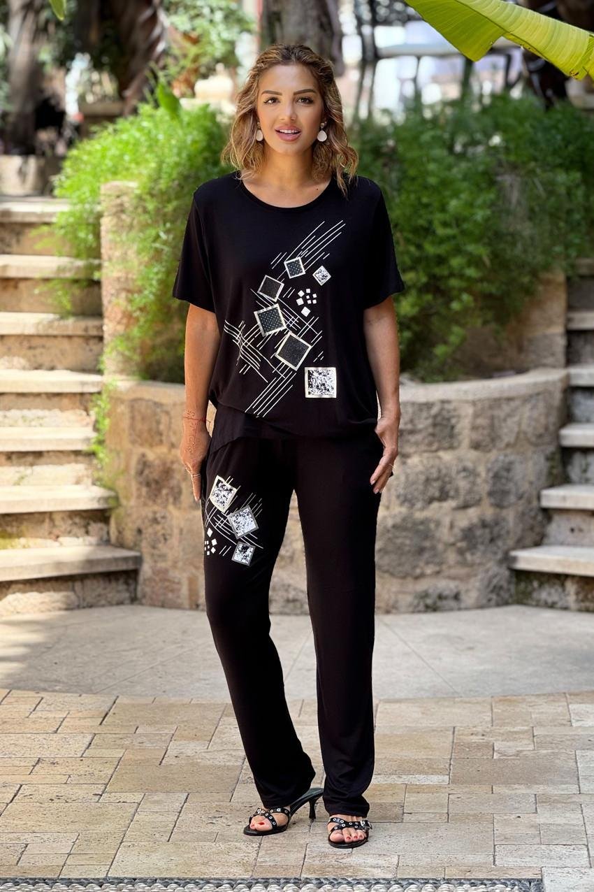 Siyah Pencere Detaylı Pamuklu Takım