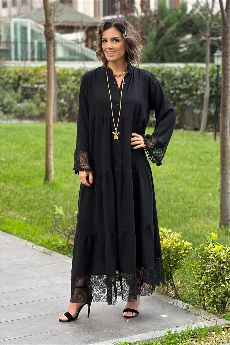 Siyah Romantik Dantelli Elbise