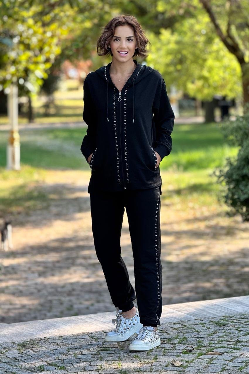 Siyah Su Yolu Taş Detaylı %100 Pamuk Eşofman Takımı