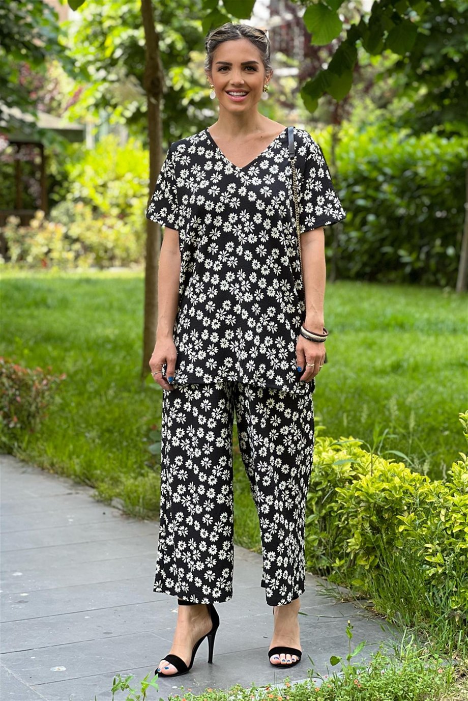 Siyah Toskana Desenli Pantolon Bluz Takım