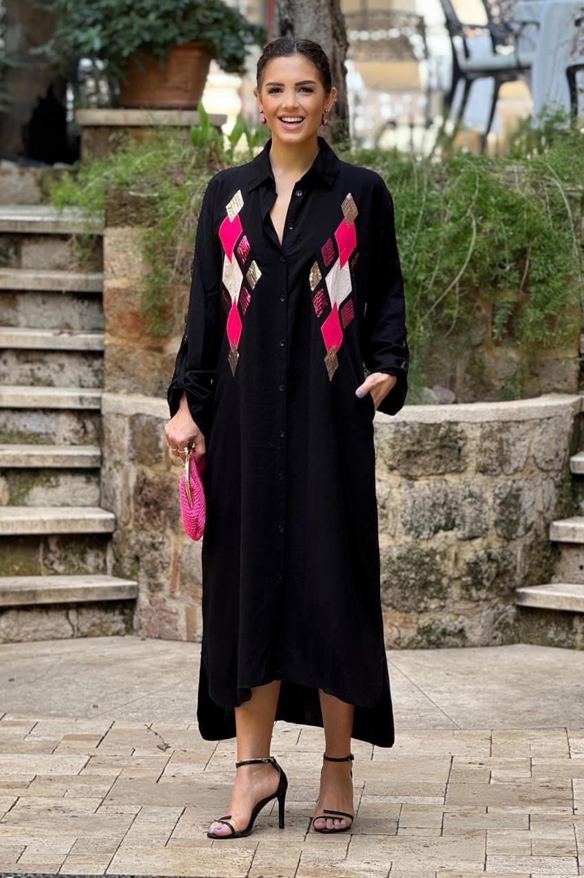 Siyah Yakası Baklava Pul Payetli Gömlek Elbise