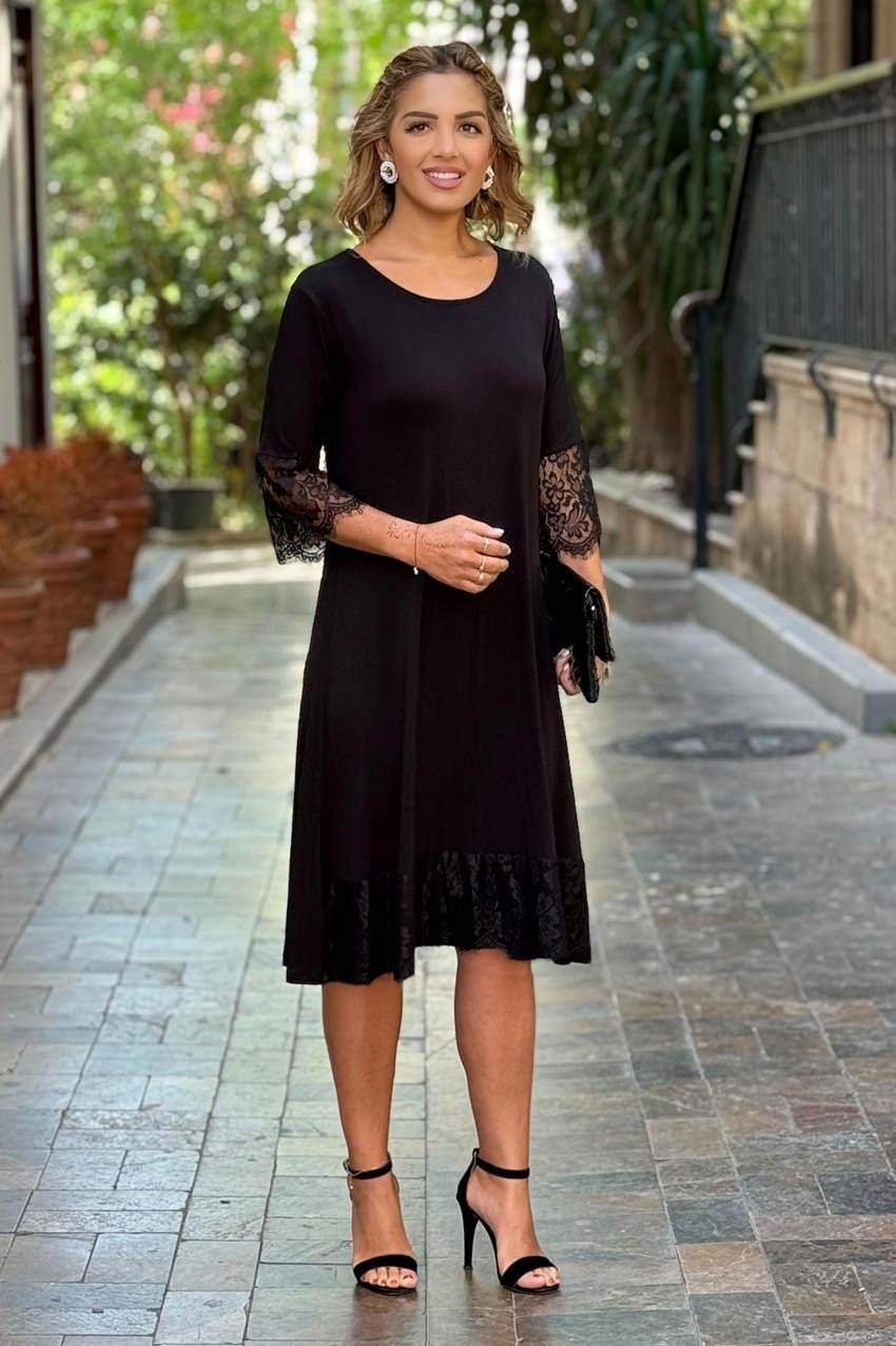 Siyah Zarife Dantelli Elbise