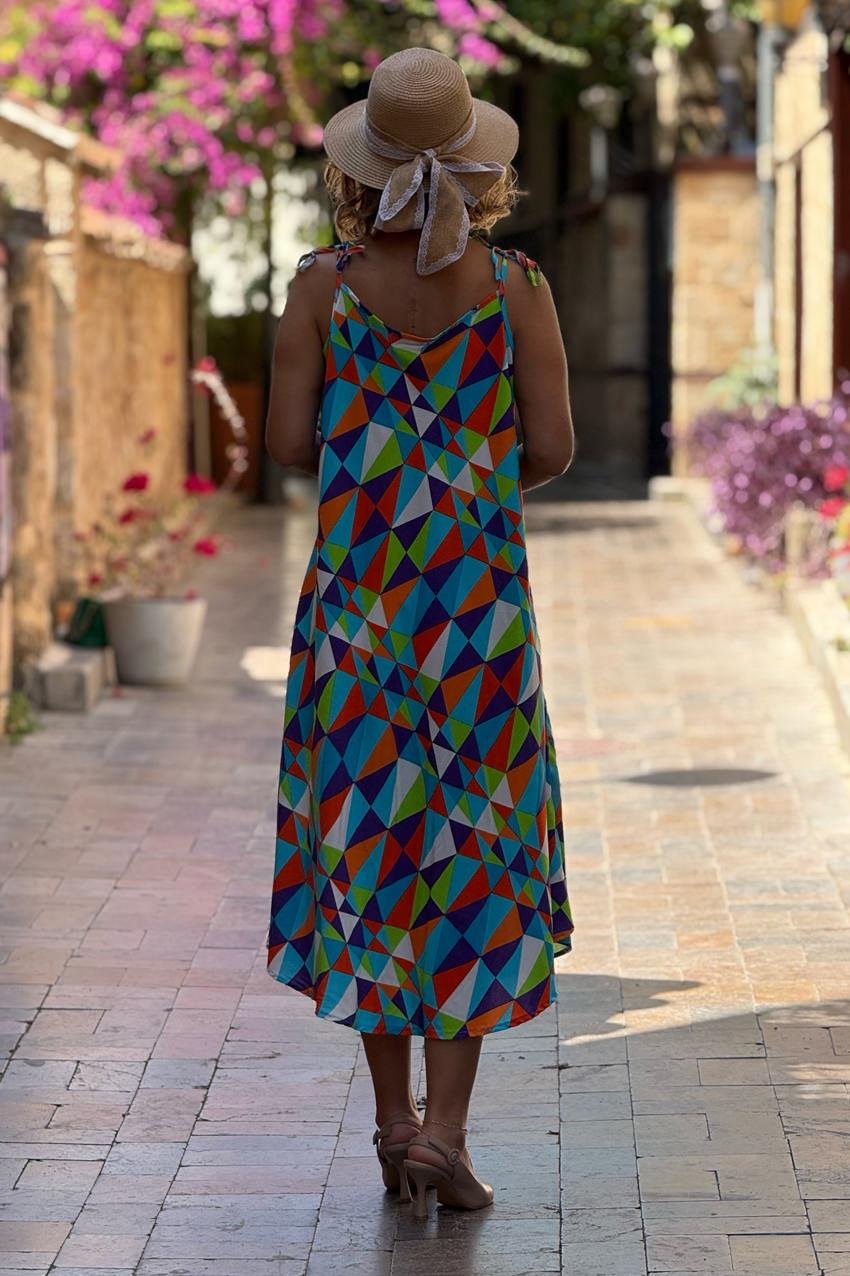 Turkuaz Mozaik Desenli Omuzları Bağlamalı Askılı Elbise