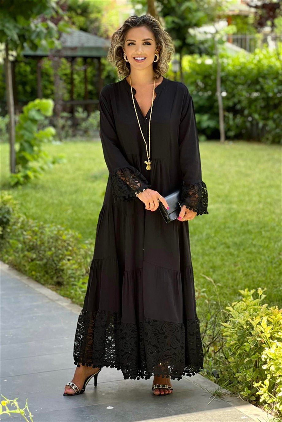 Uzun Boy Siyah Güpürlü Elbise