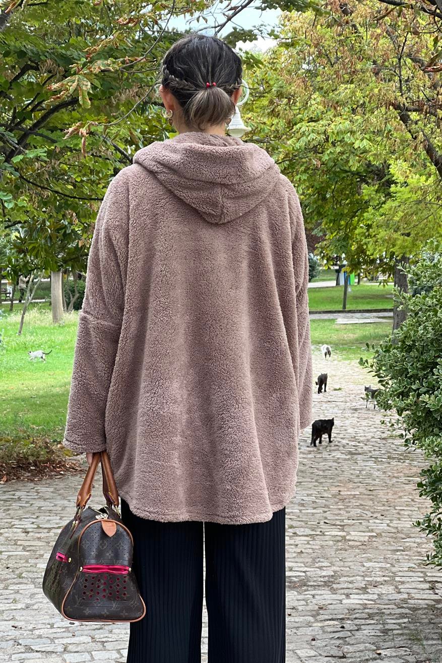 Vizon Renk Peluş Mont