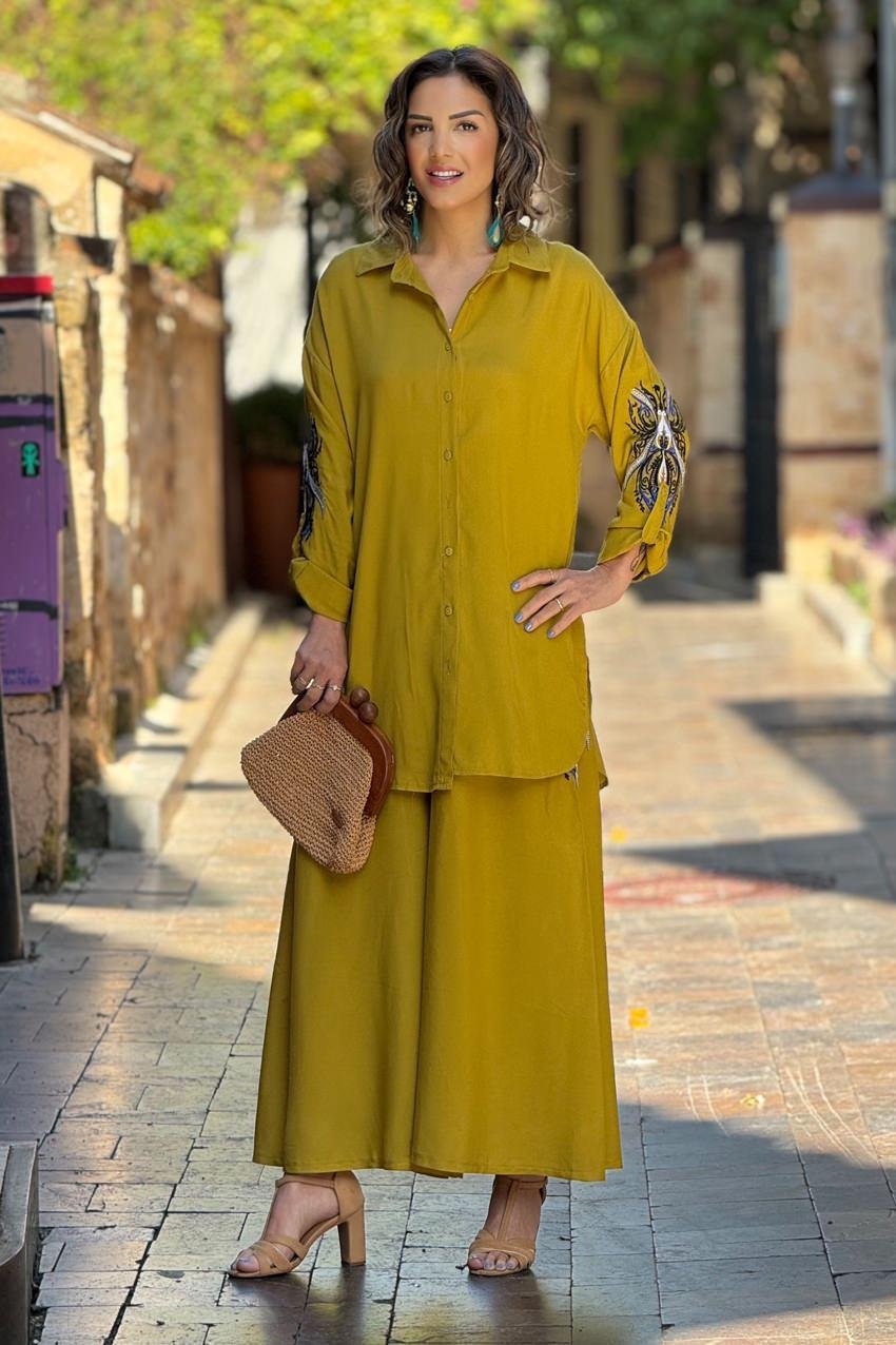 Yağ Yeşili Mistik Nakışlı %100 Pamuk Takım