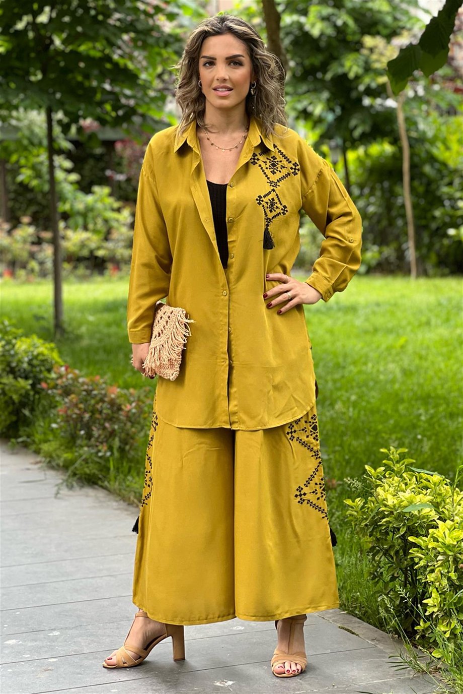 Yağ Yeşili Patara Nakışlı Pantolon Gömlek Takım