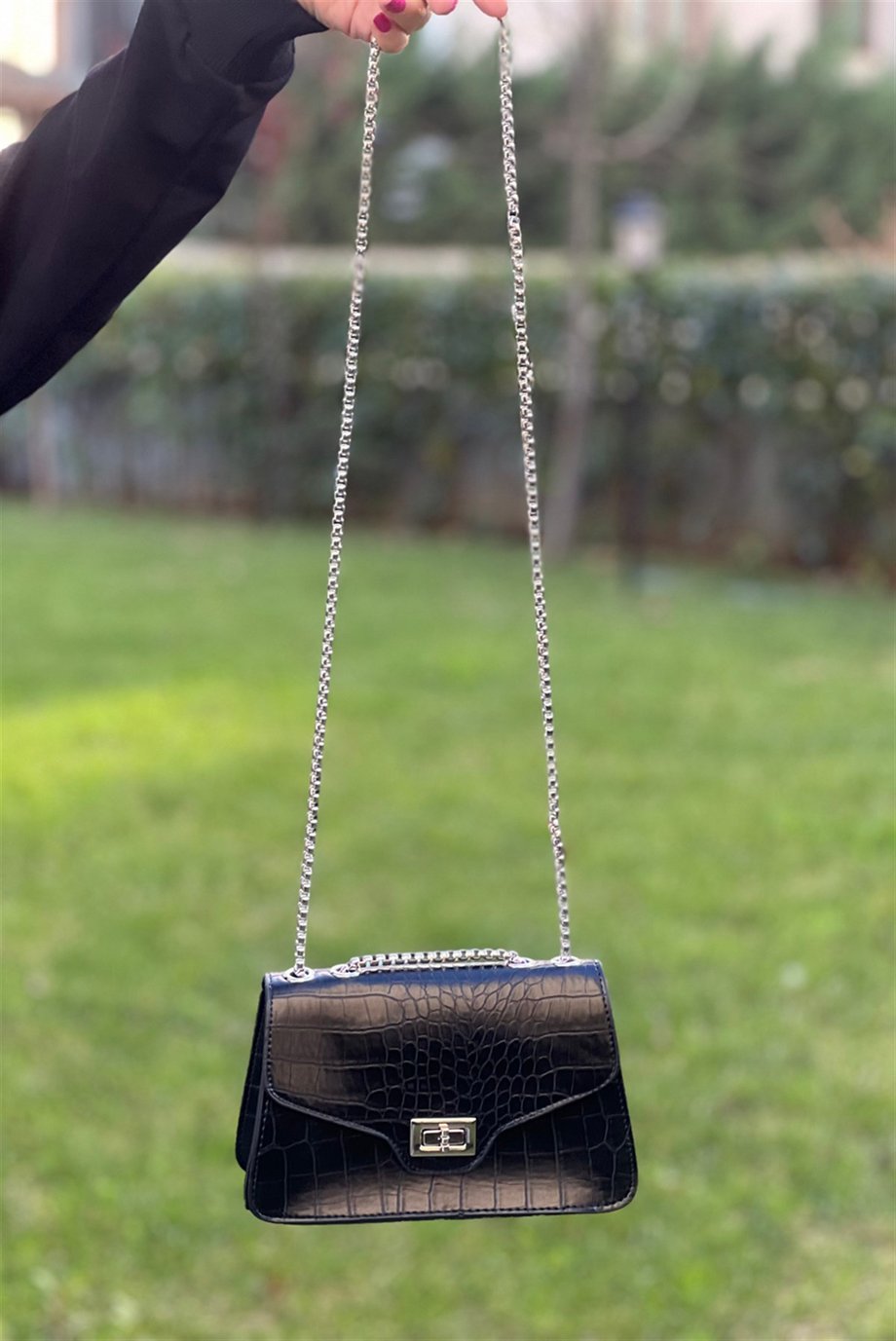 Zenga Metal Zincirli Siyah Çanta