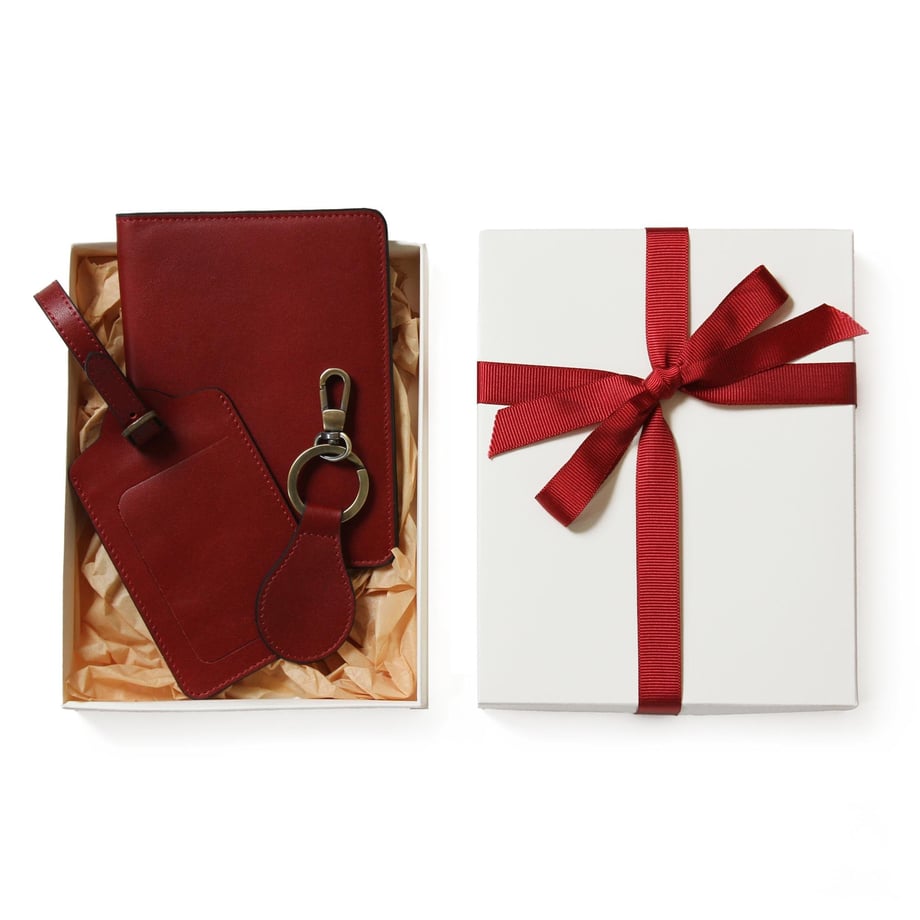 Bordo Deri Pasaport Kılıfı, Valiz Etiketi ve Anahtarlık Hediye Kutusu