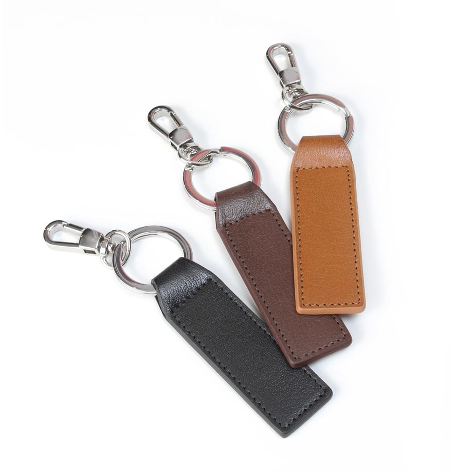 Düz Deri Anahtarlık Pier Siyah Gümüş Renk Aksesuarlı 