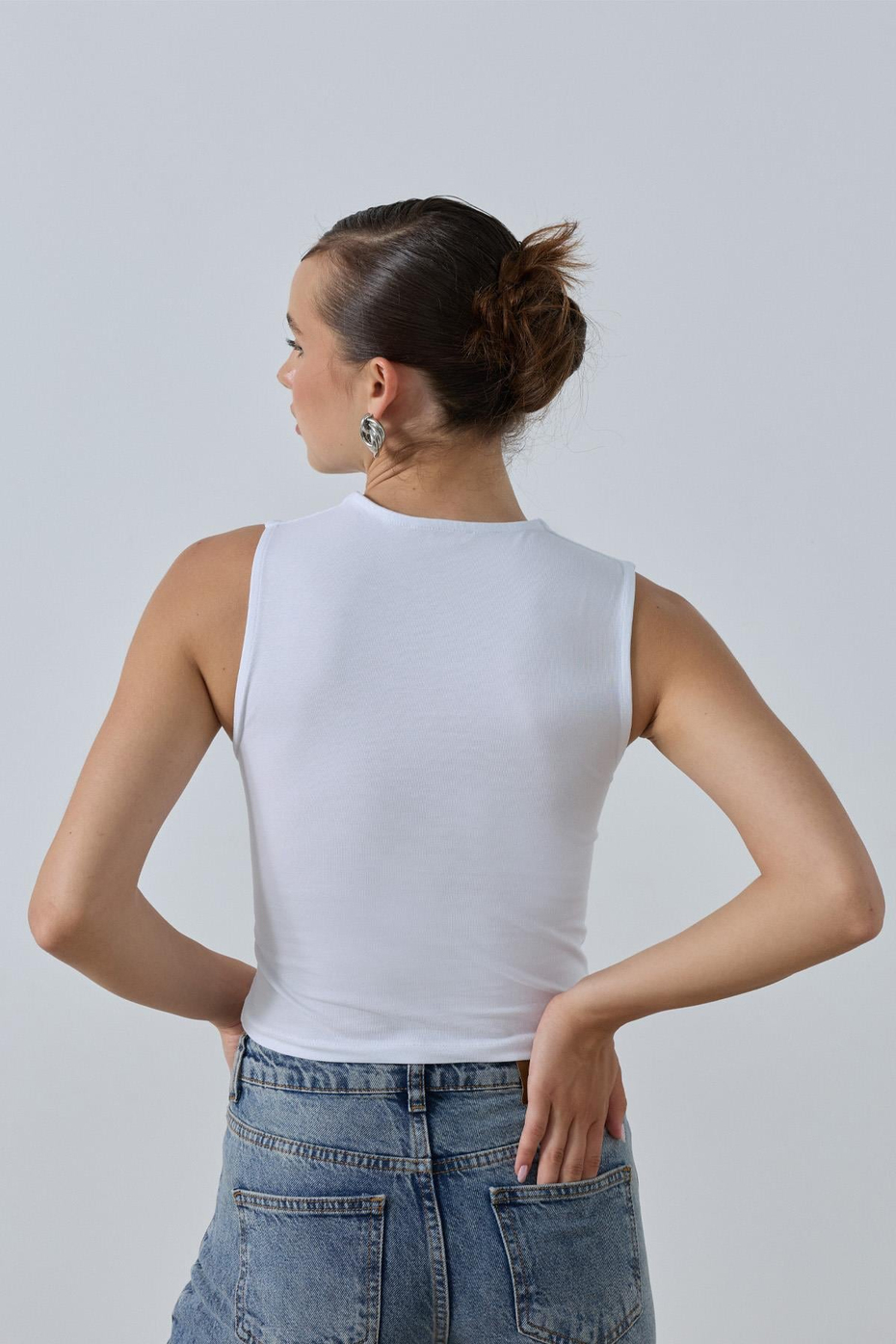Beyaz Kolsuz Basic T Shirt