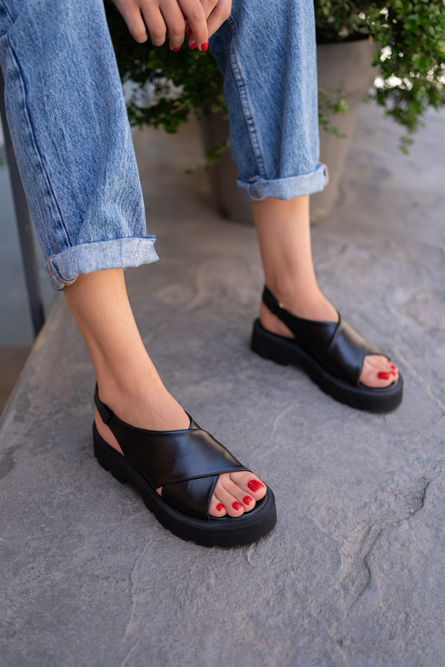 Alice Siyah   Casual