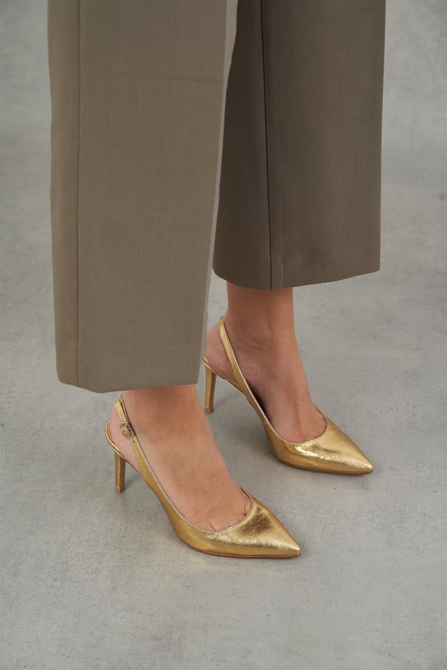 Bucky Dore   Stiletto