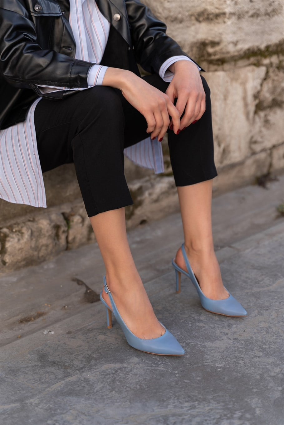 Bucky Mavi   Stiletto