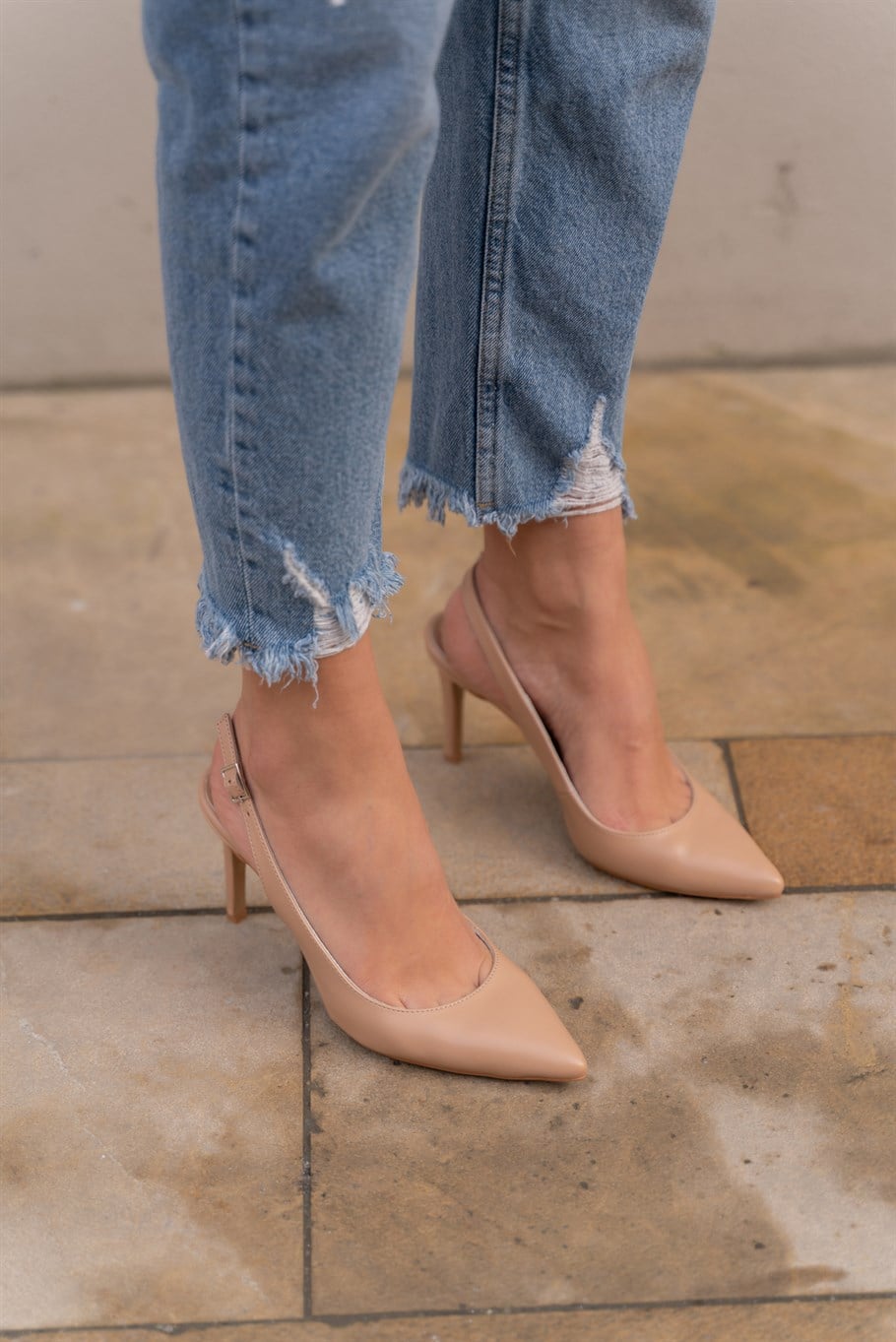 Bucky Nude   Stiletto