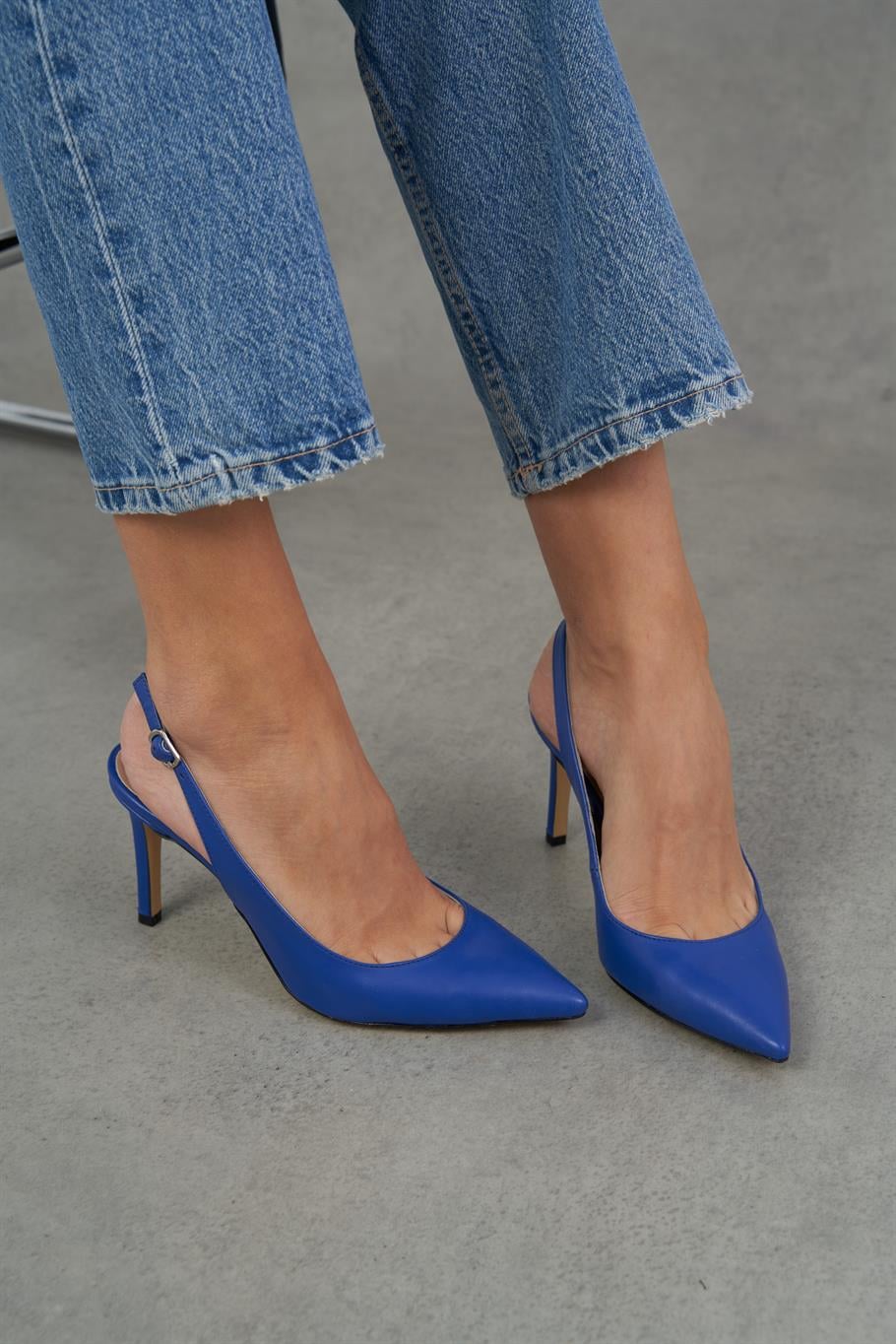Bucky Saks   Stiletto