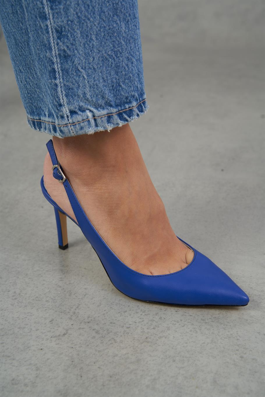 Bucky Saks   Stiletto