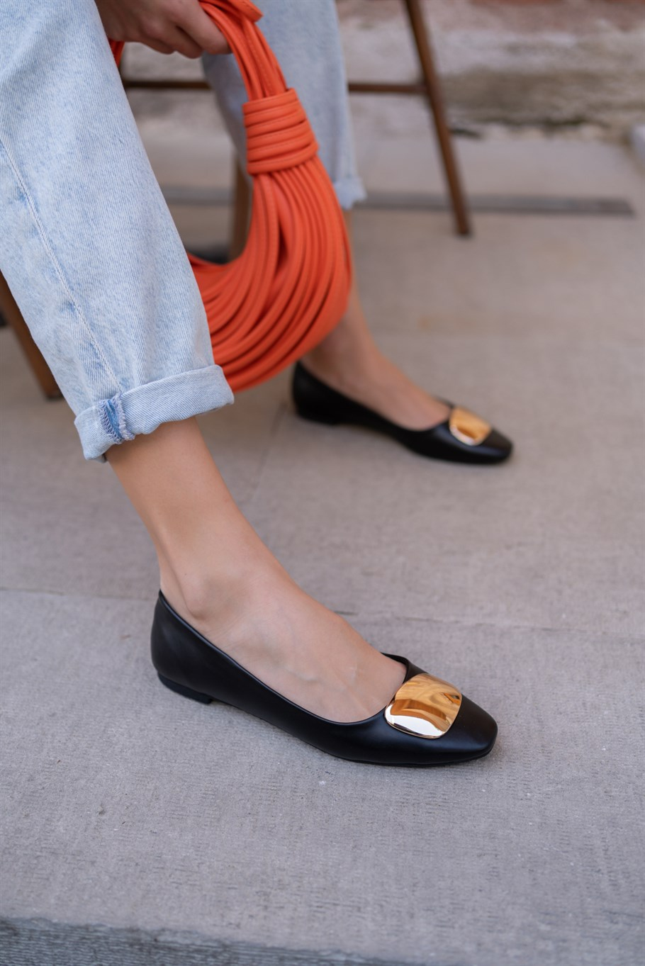 Ciera Siyah   Babet