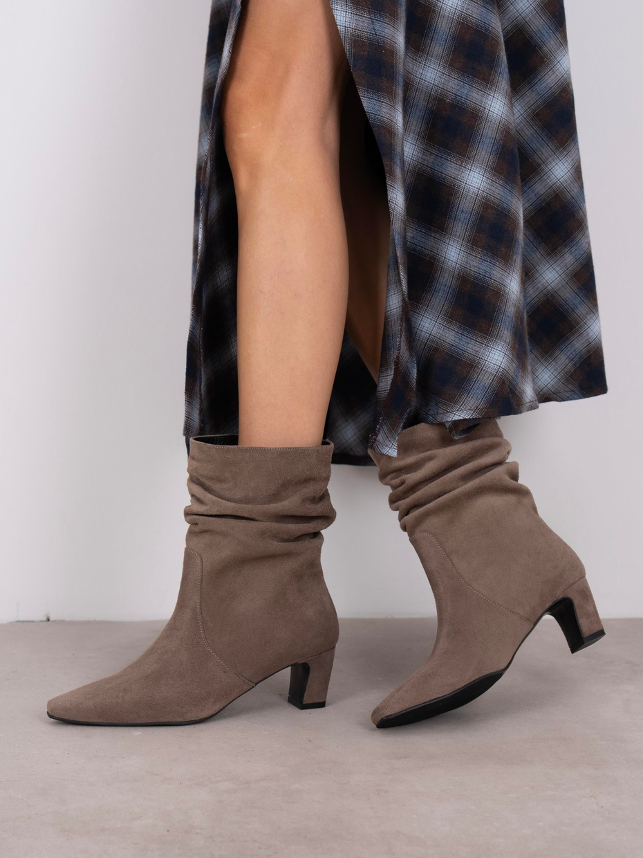 Cylin Vizon Süet Hakiki Deri Kadın Bot