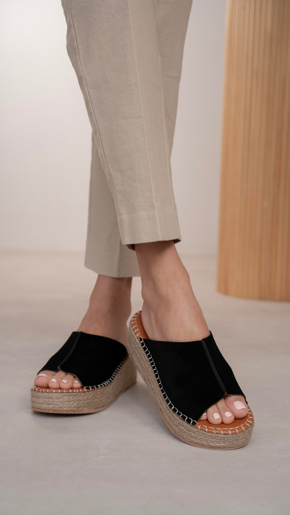 Ebue Siyah Süet   Hakiki Deri   Terlik