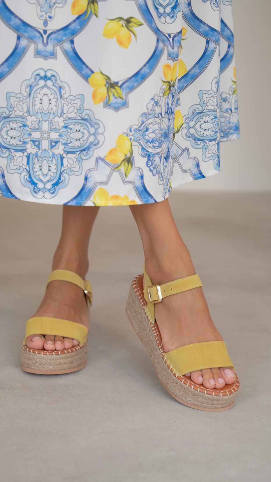 Eva Sarı Süet Hakiki Deri  Sandalet