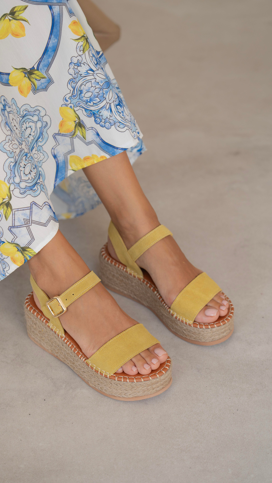 Eva Sarı Süet Hakiki Deri  Sandalet