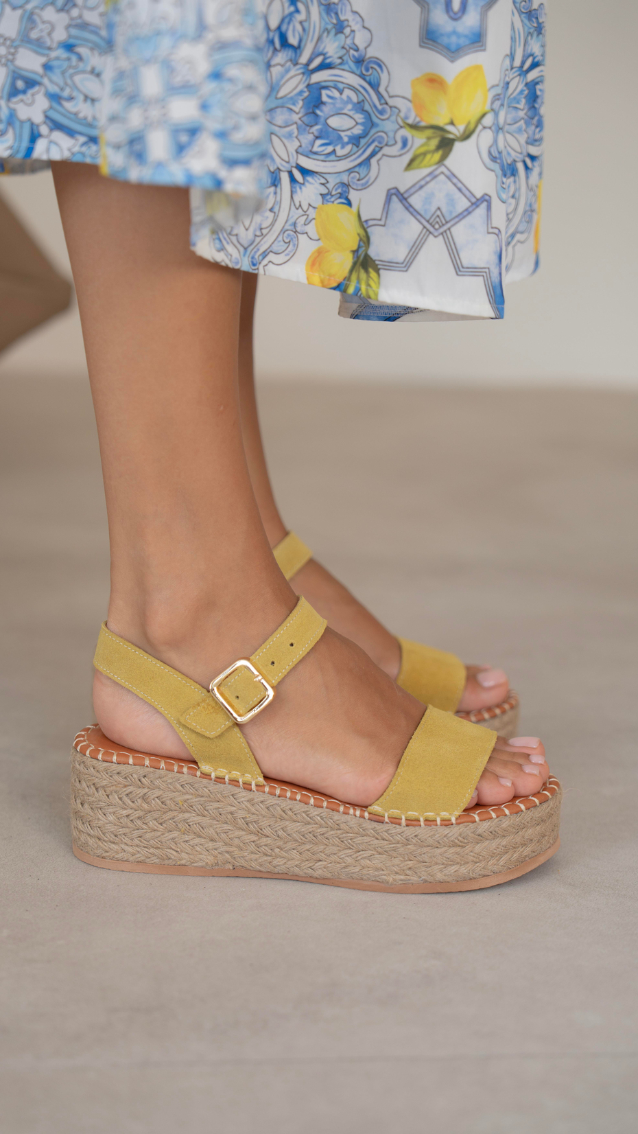 Eva Sarı Süet Hakiki Deri  Sandalet