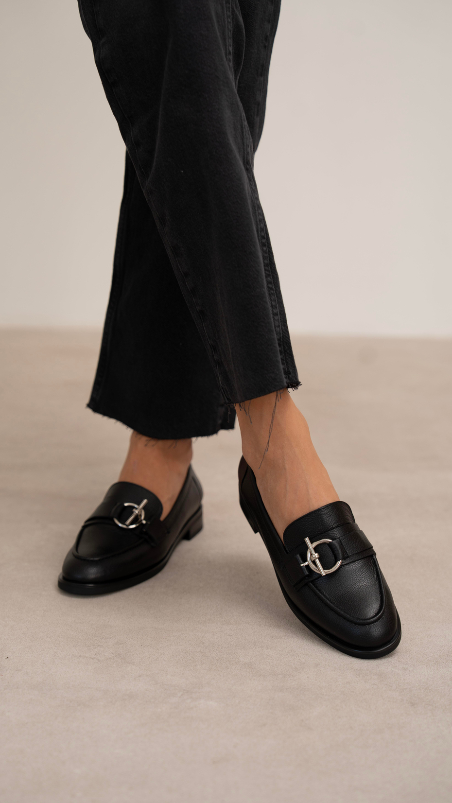 Fern Siyah Hakiki Deri Kadın Makosen Ayakkabı