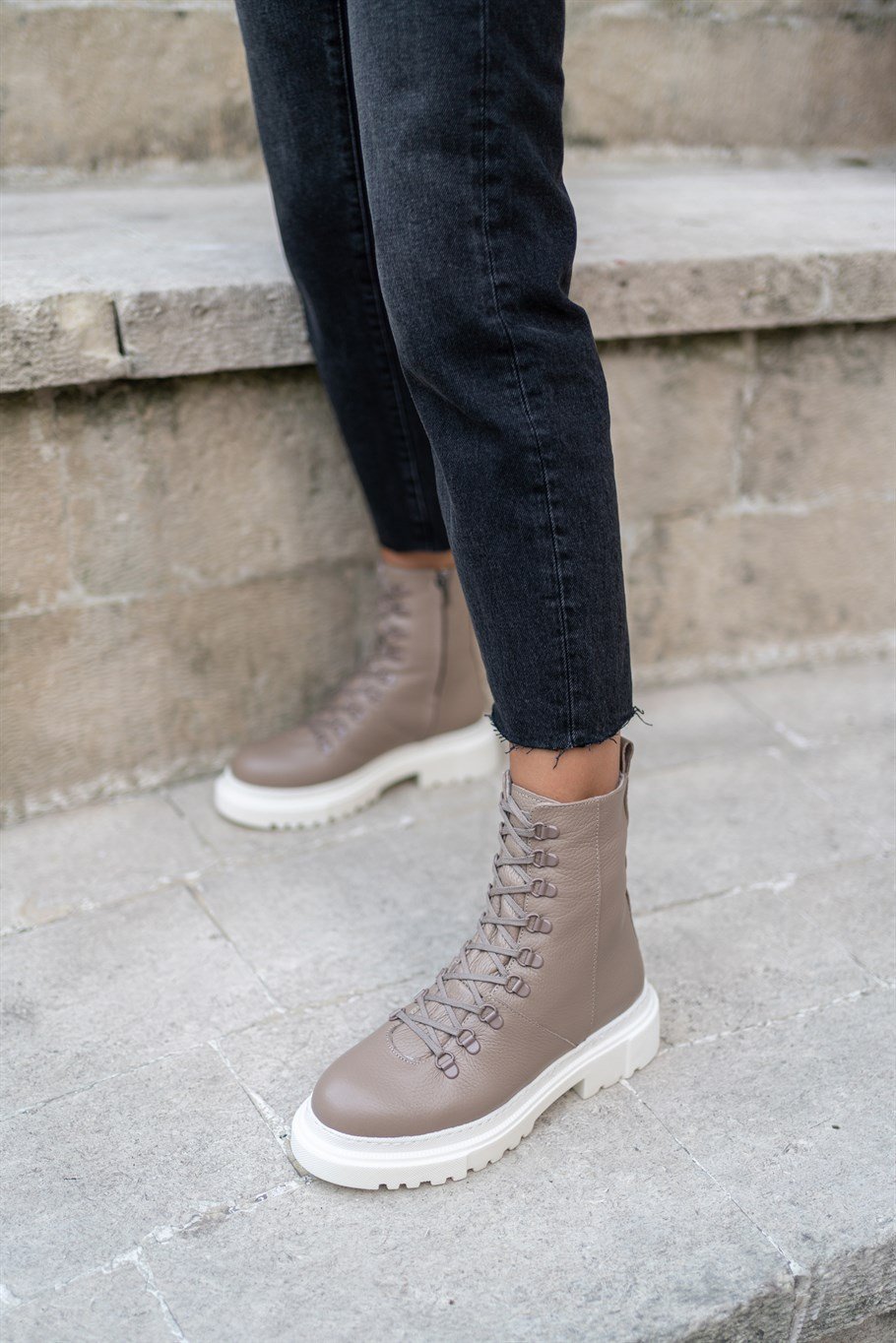 Kayla Vizon Deri   Postal   Bot