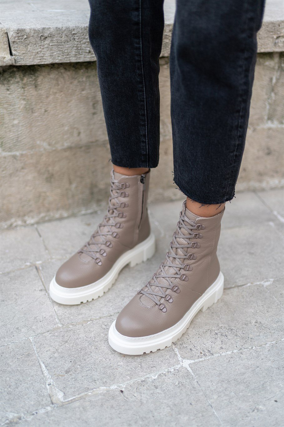 Kayla Vizon Deri   Postal   Bot