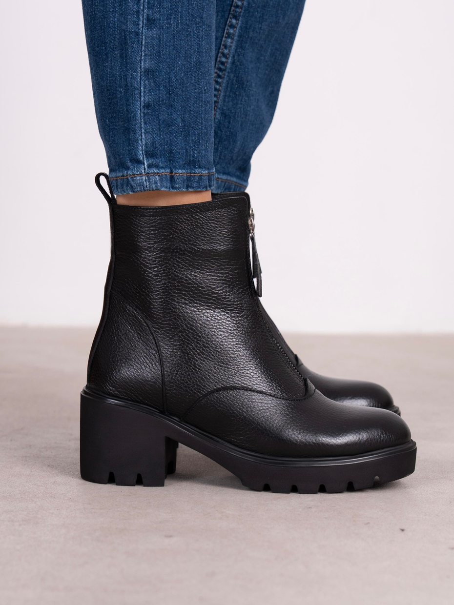 Kristina Siyah Hakiki Deri Kadın Bot