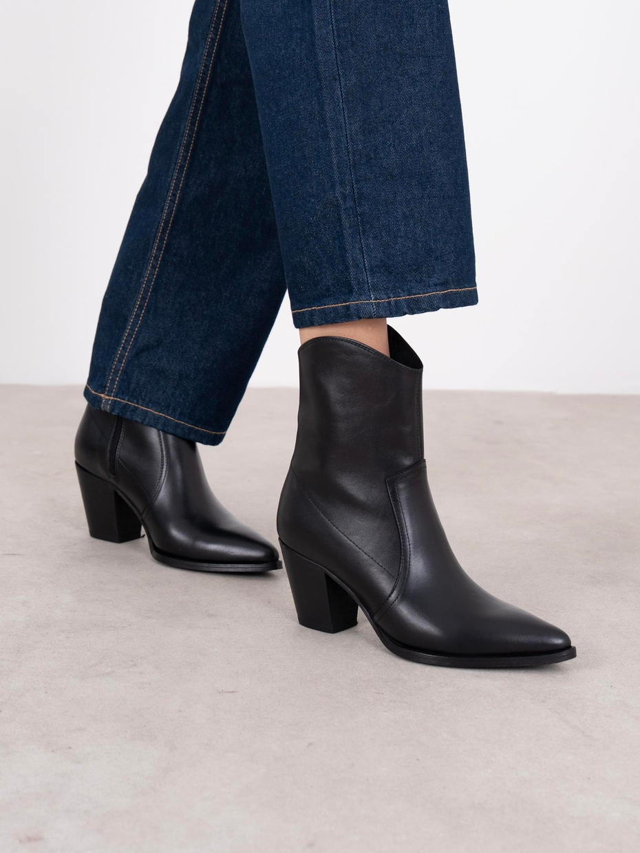 Larissa Siyah Deri    Bot