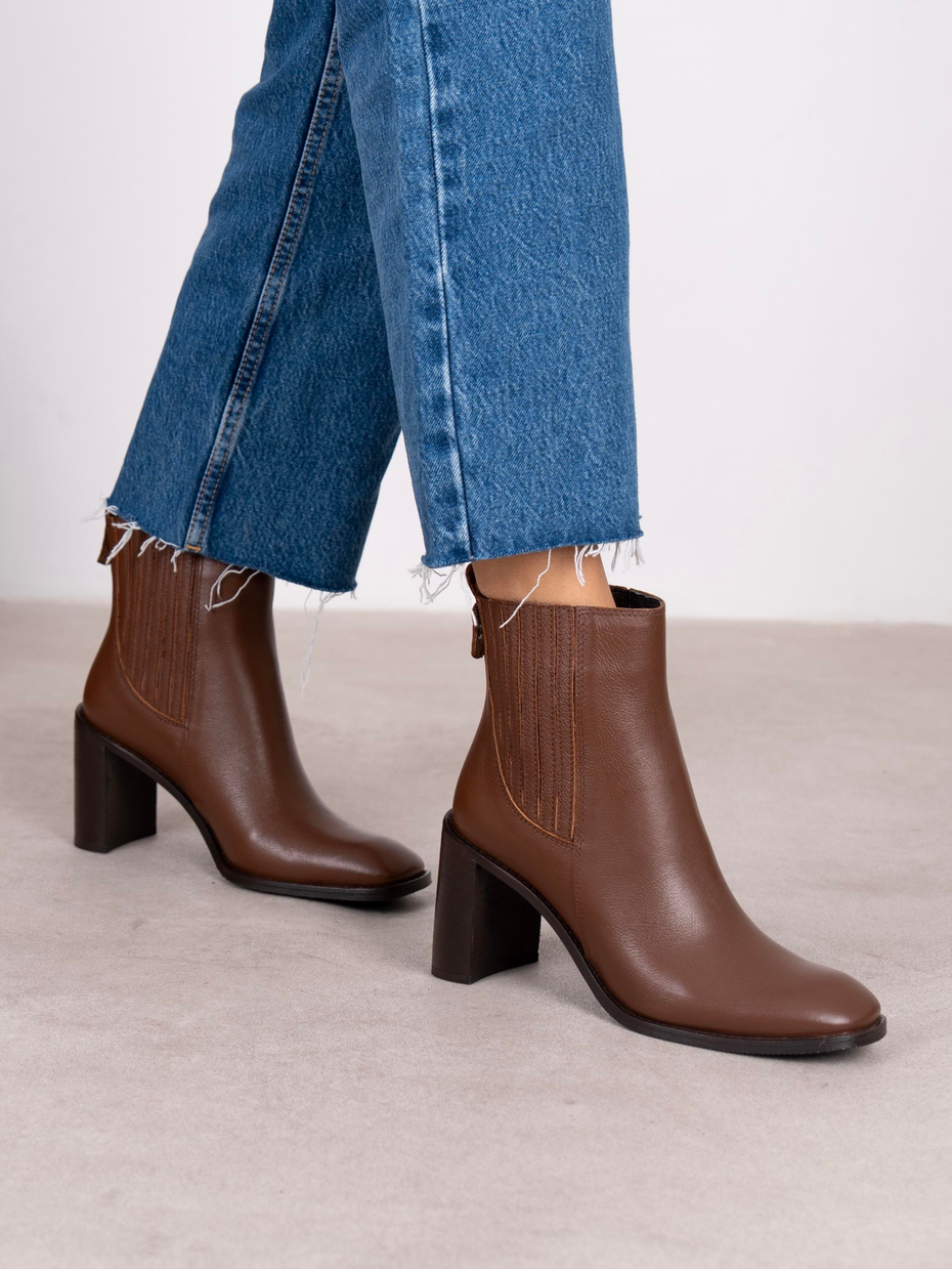 Lucia Taba Hakiki Deri Kadın Bot