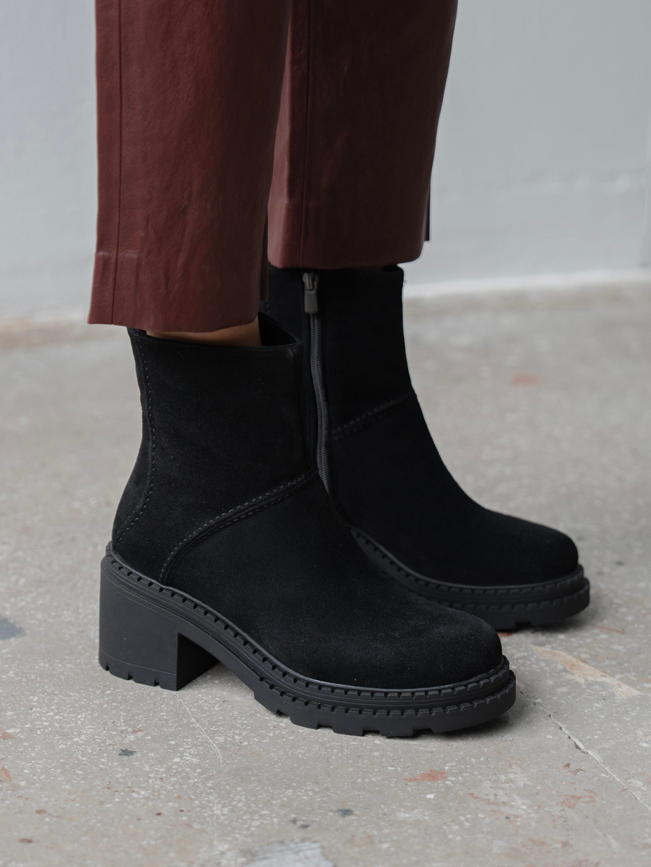 Muno Siyah Süet Hakiki Süet Kadın Bot