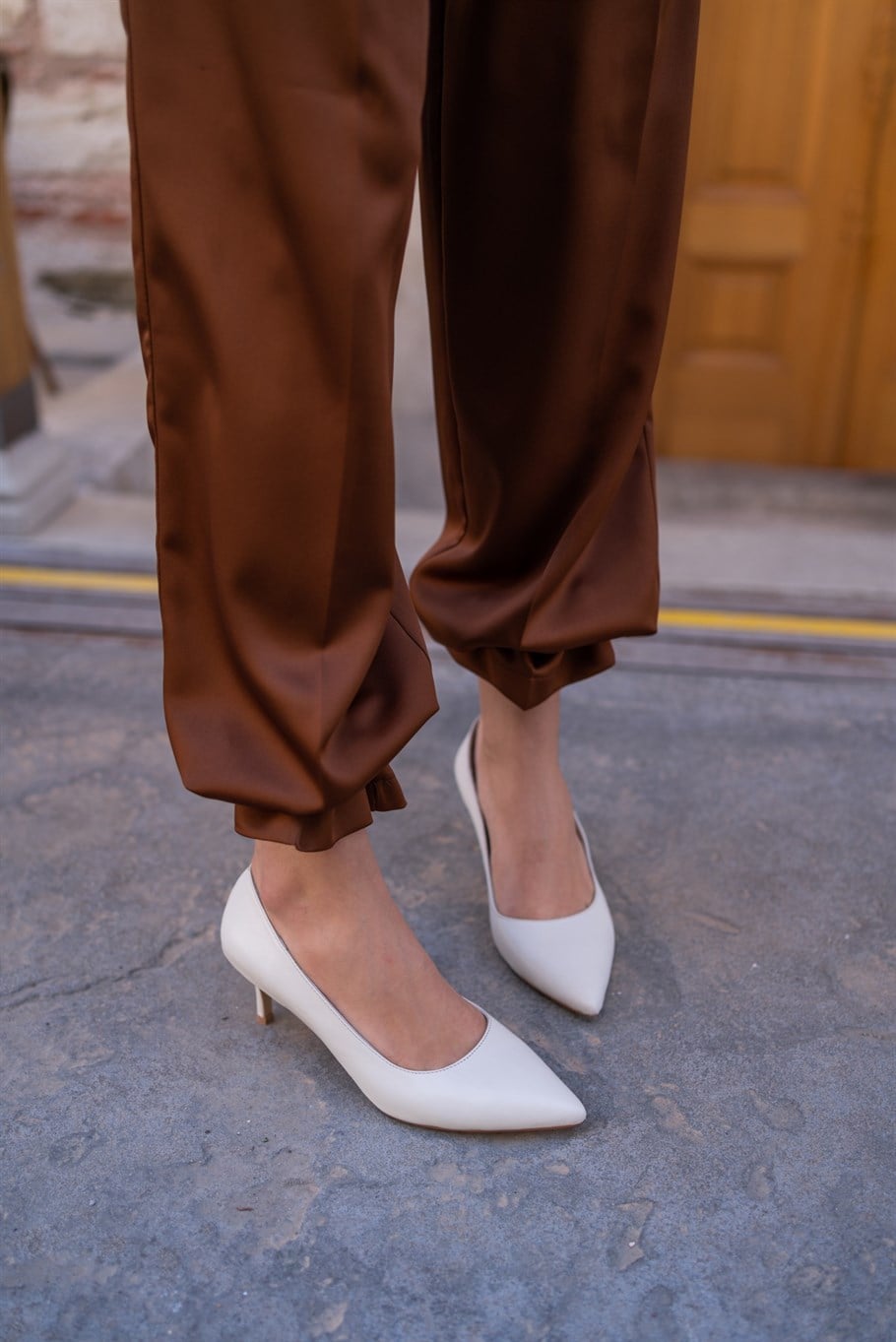 Nell Ekru Deri   Stiletto