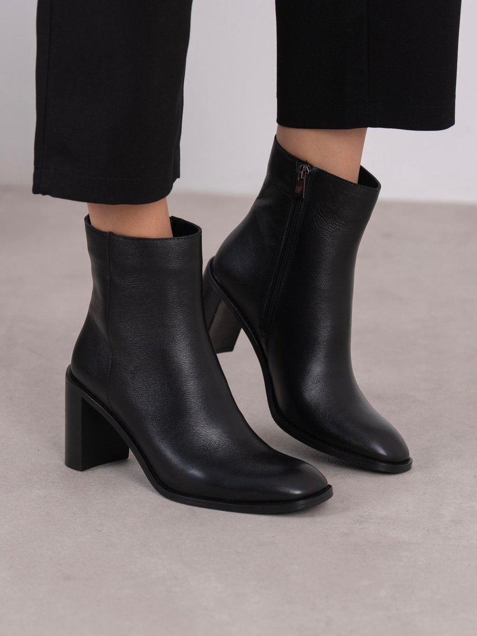 Odetta Siyah Hakiki Deri Kadın Bot