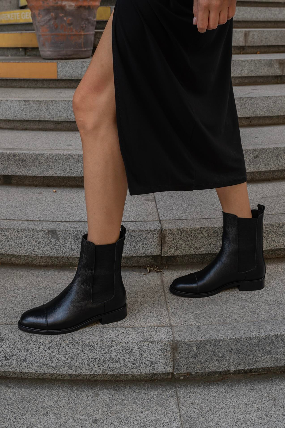 Ossy Siyah Deri   Bot