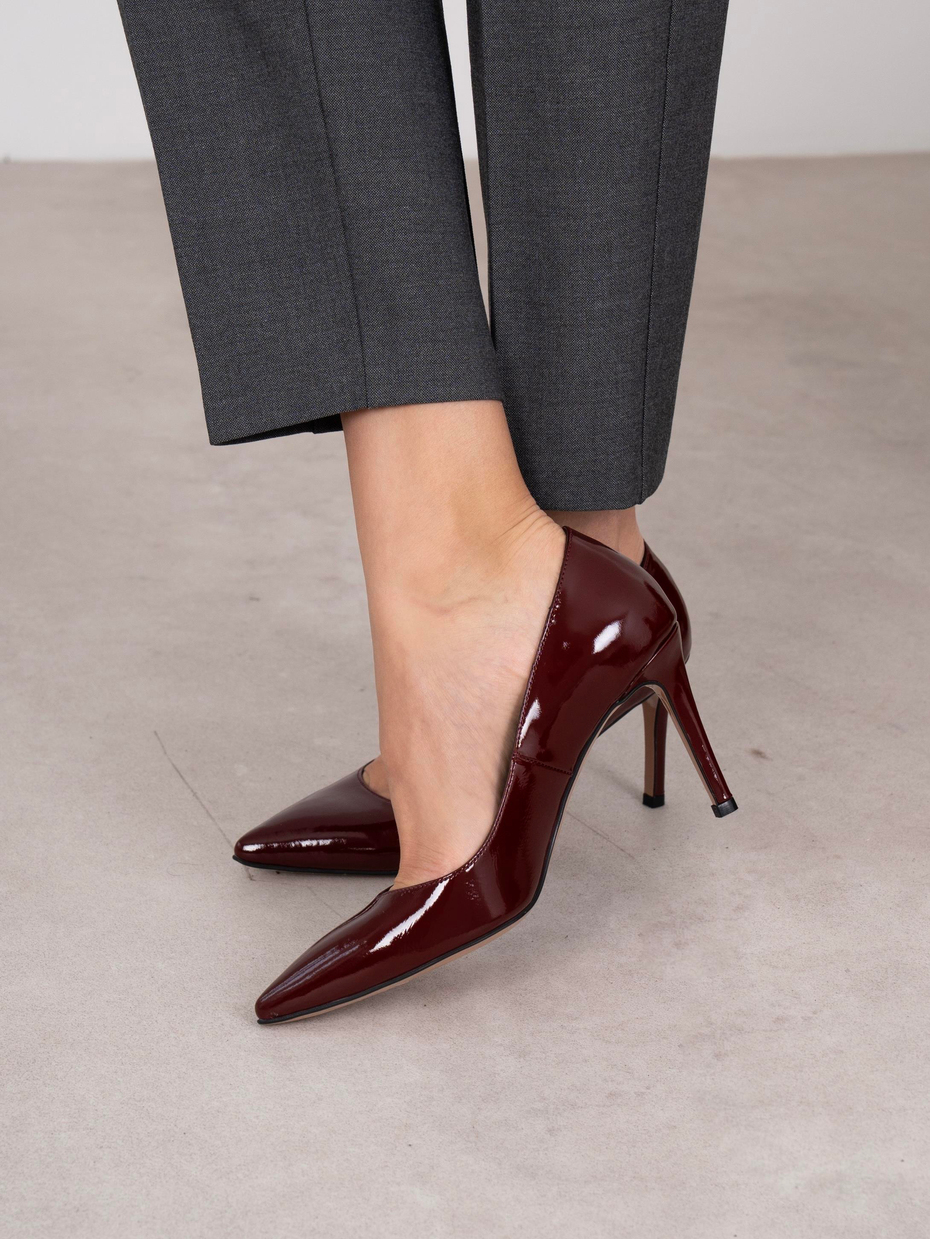 Pael Bordo Rugan    Stiletto