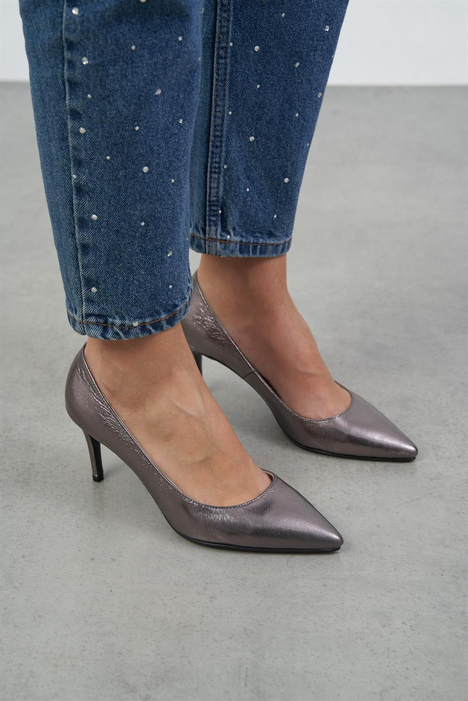 Paprica Platin Deri   Stiletto