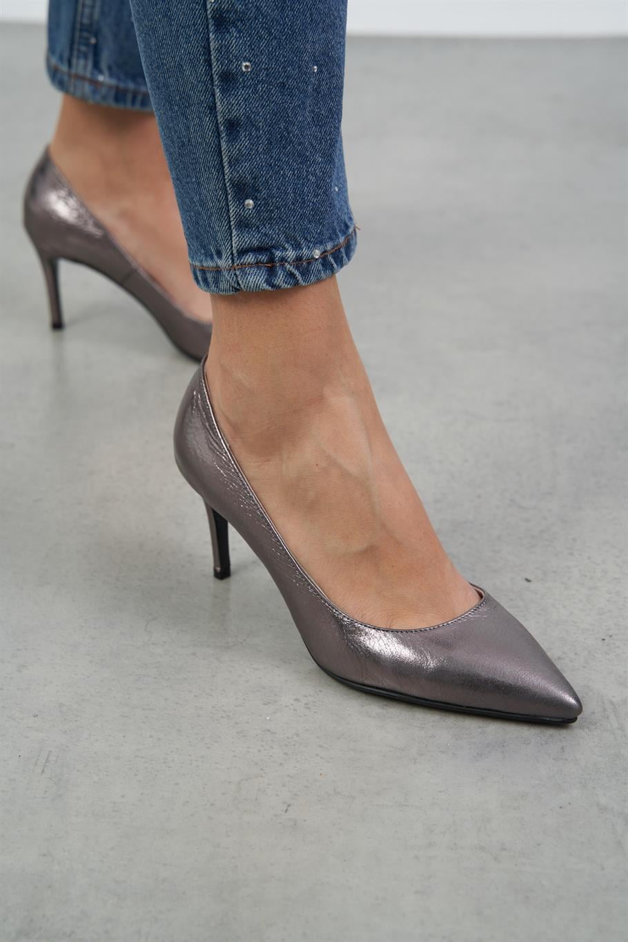 Paprica Platin Deri   Stiletto