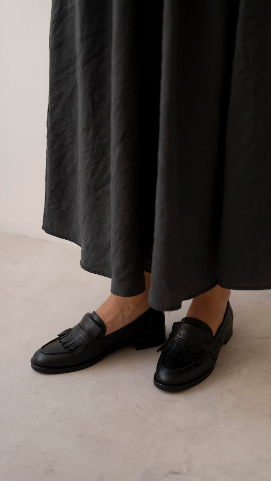 Poet Siyah Hakiki Deri Kadın Makosen Ayakkabı