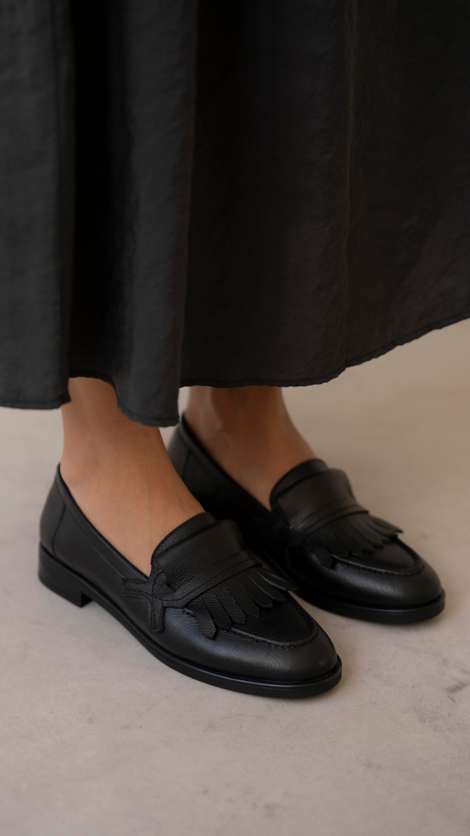 Poet Siyah Hakiki Deri Kadın Makosen Ayakkabı