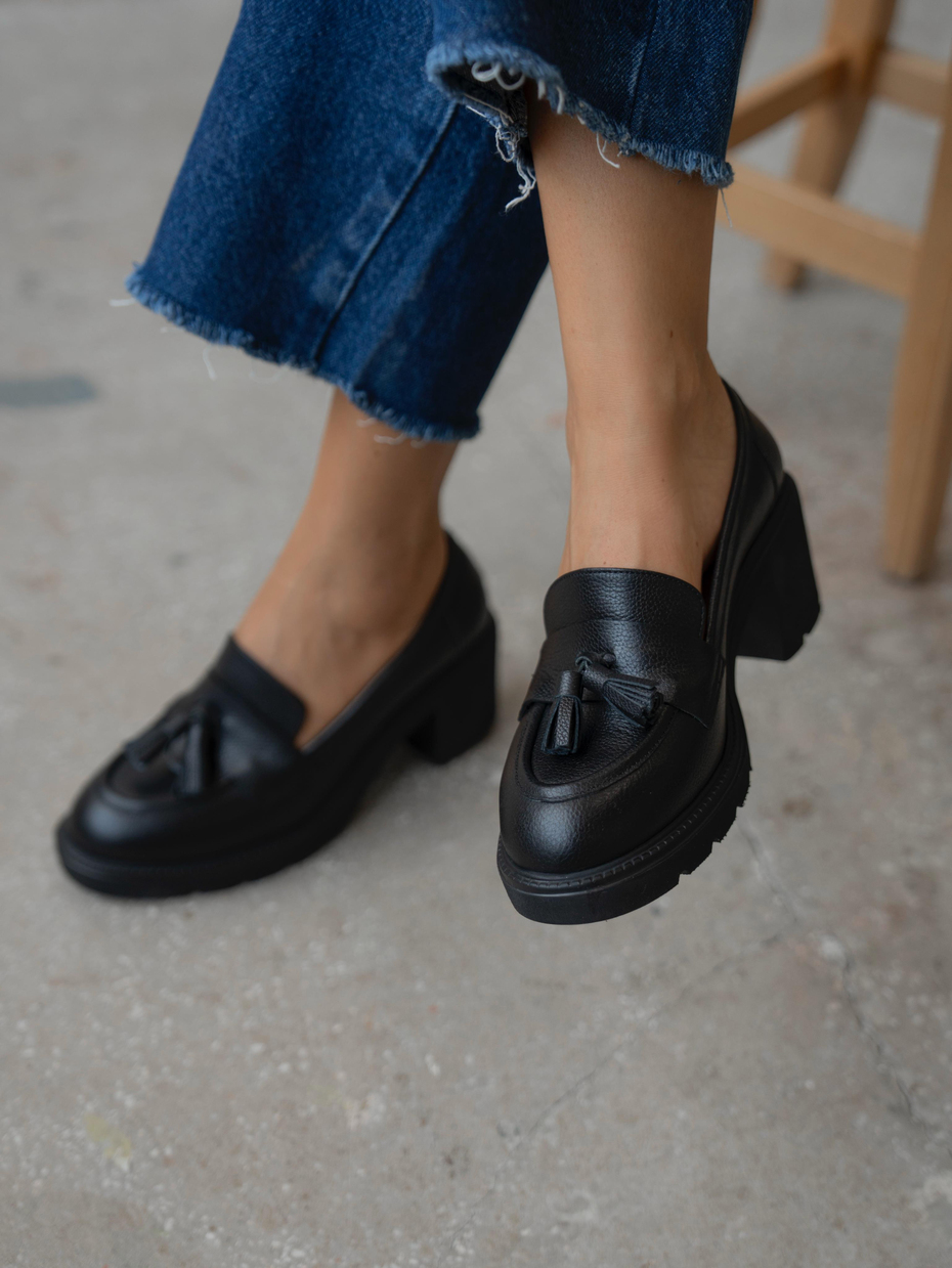 Rilsa Siyah Hakiki Deri Kadın Makosen Ayakkabı