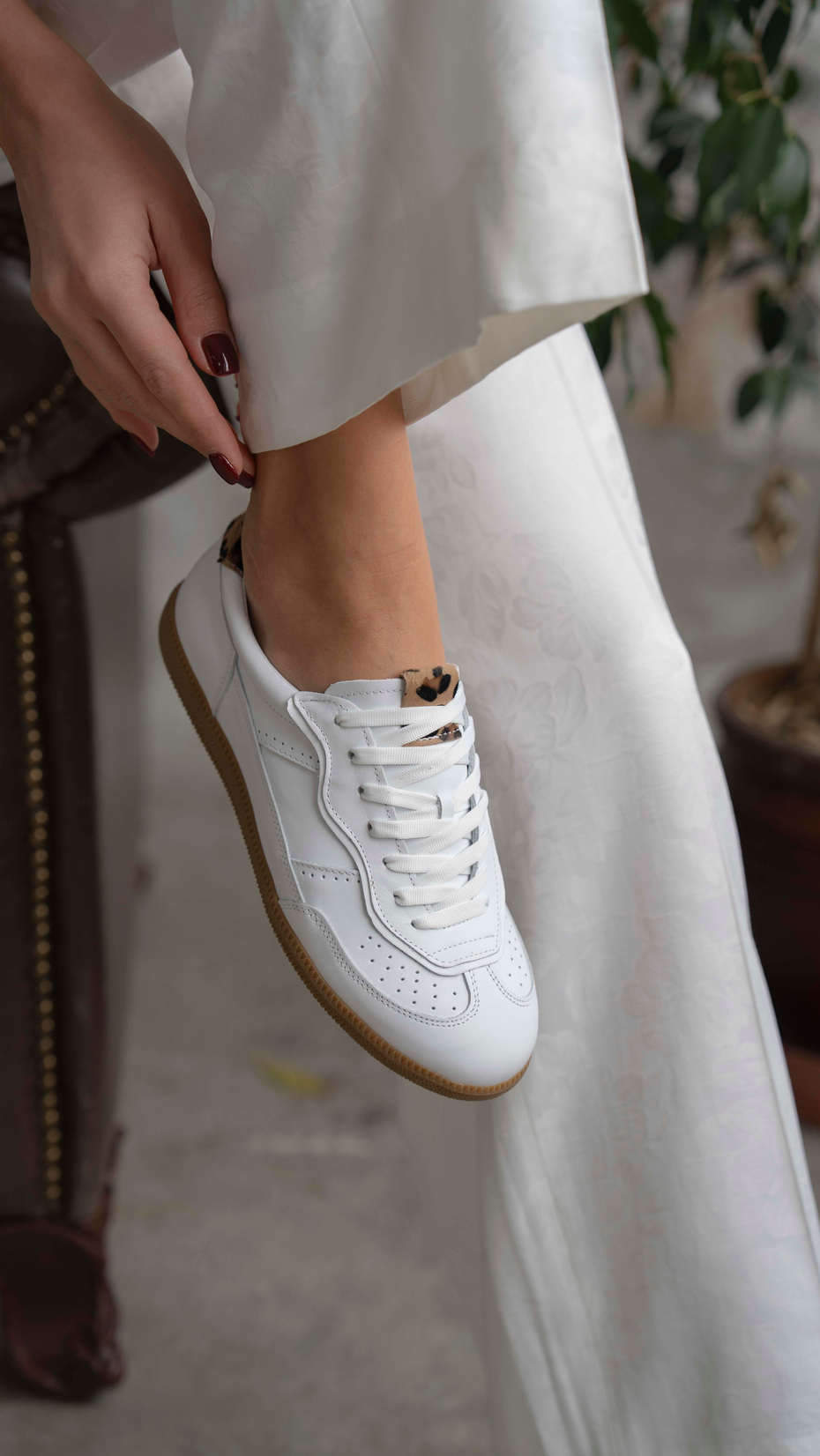 Solomon Beyaz-Leopar   Hakiki Deri Kadın   Spor Ayakkabı