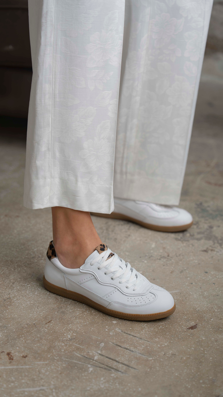 Solomon Beyaz-Leopar   Hakiki Deri Kadın   Spor Ayakkabı