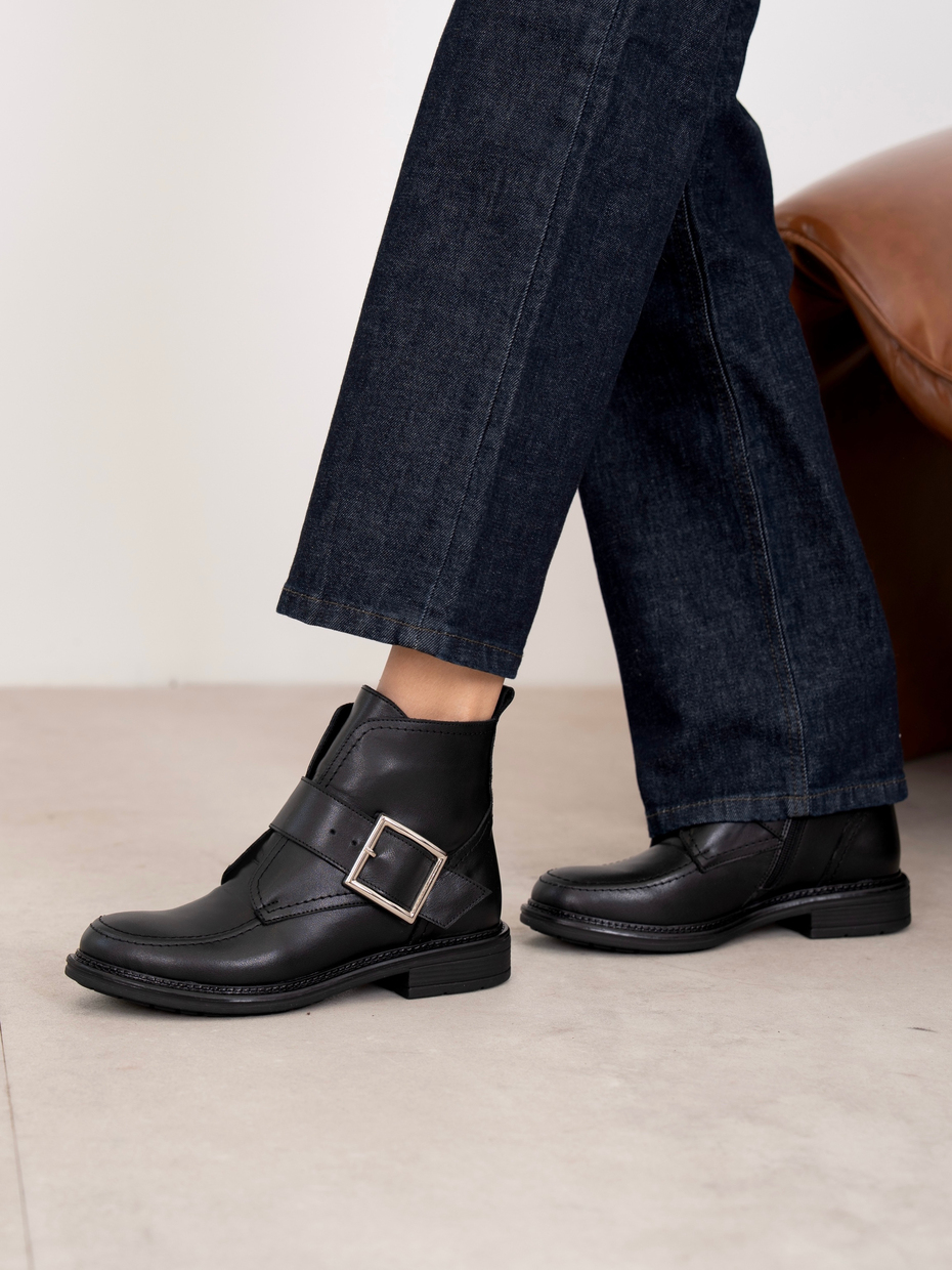 Sorella Siyah Hakiki Deri Kadın Bot