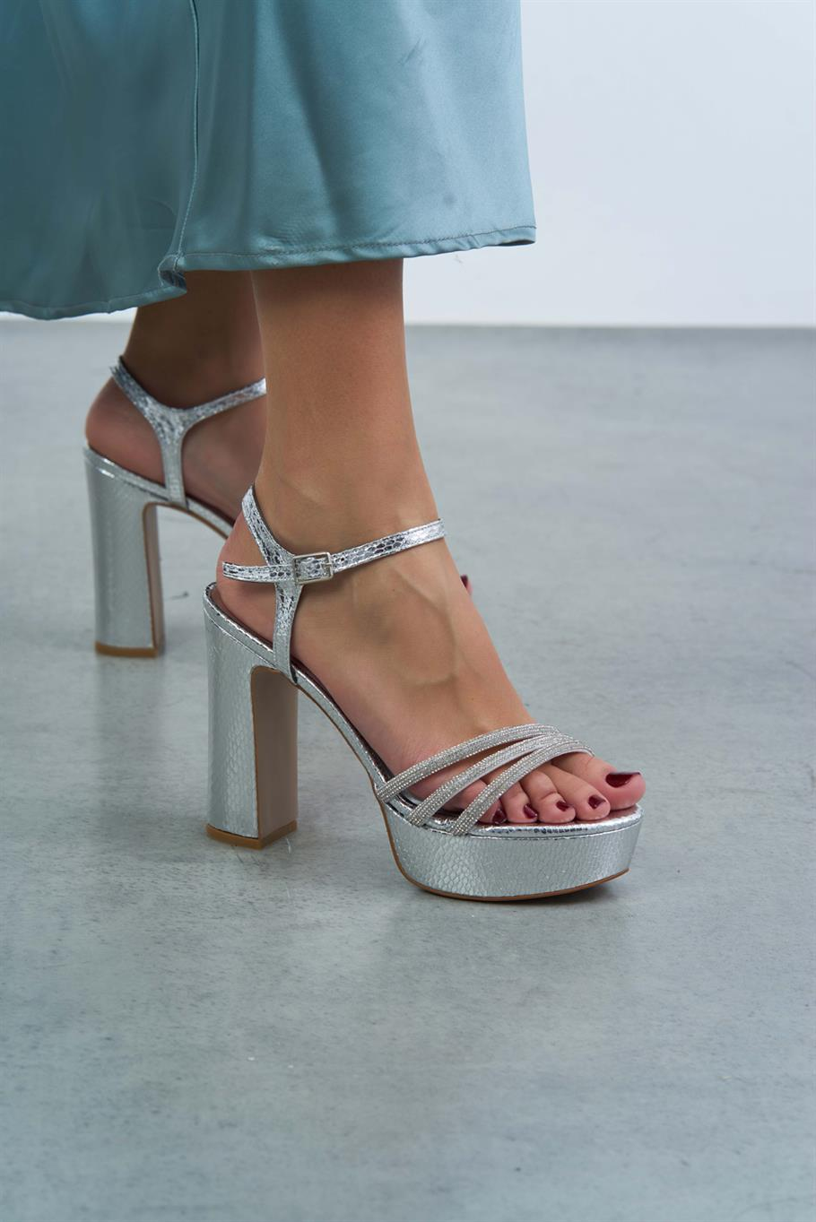 Virginia Lame   Kroko   Platform