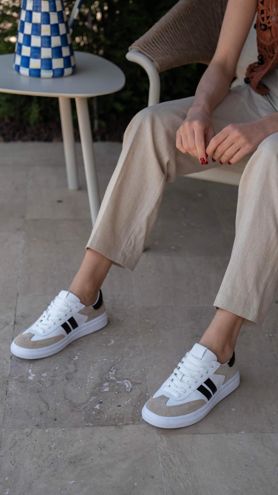 Wear Beyaz-Siyah   Hakiki Deri   Spor Ayakkabı