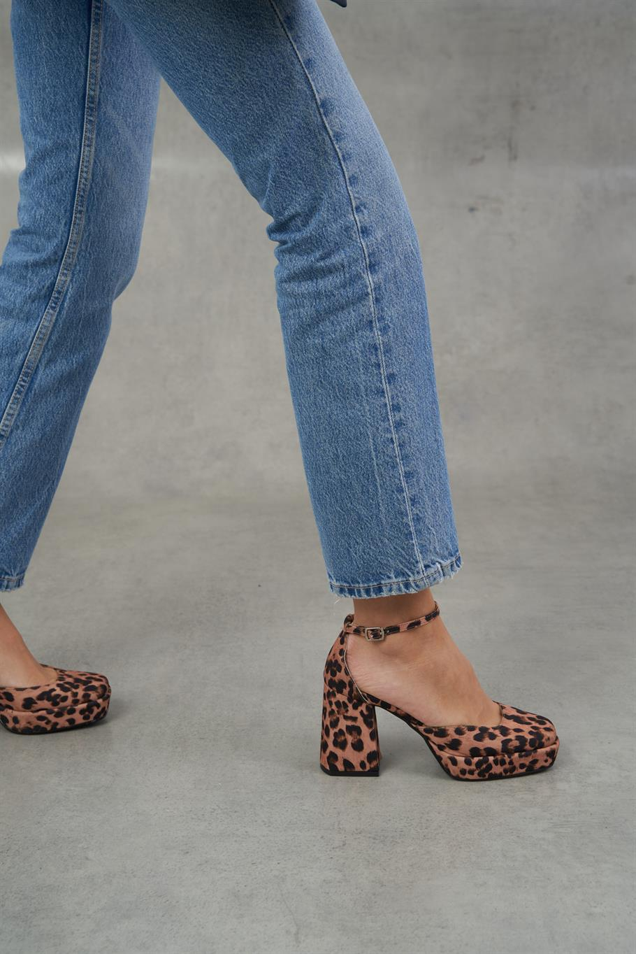 Wesley Leopar   Platform