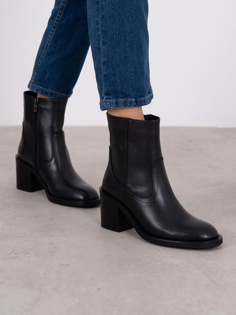 Wilena Siyah Hakiki Deri Kadın Bot